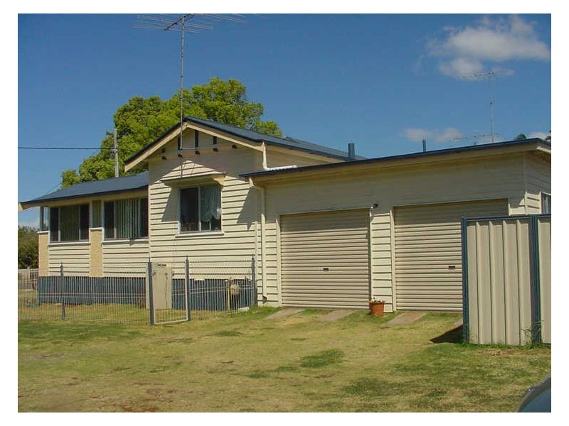 171 Geddes Street, Centenary Heights QLD 4350