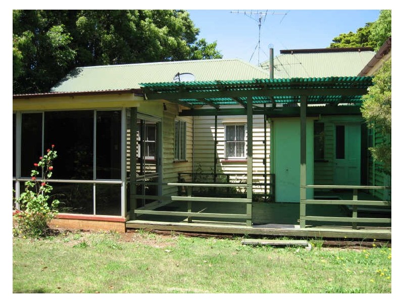 11 Herries Street, East Toowoomba QLD 4350
