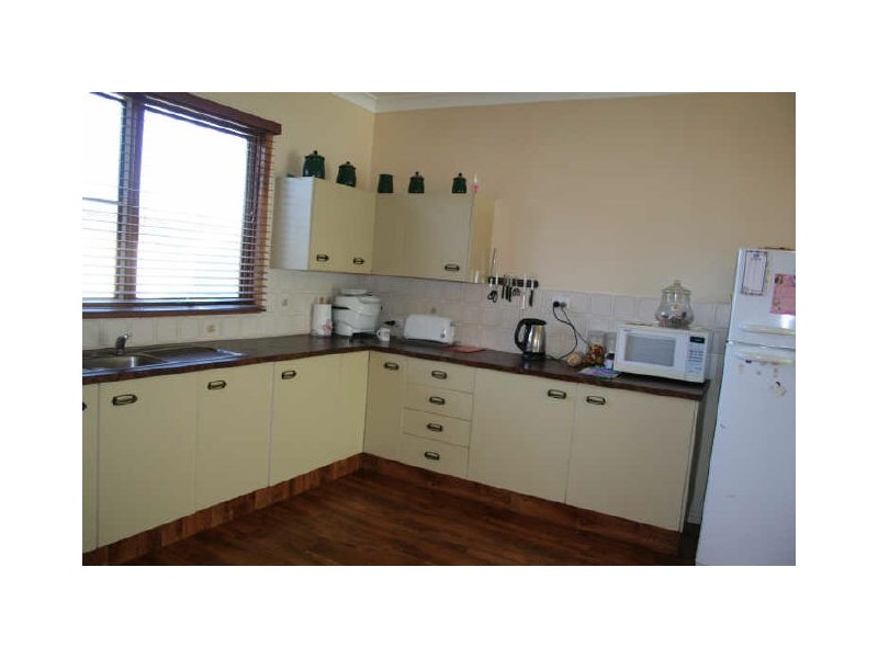 26 Ellis Street, Wilsonton QLD 4350