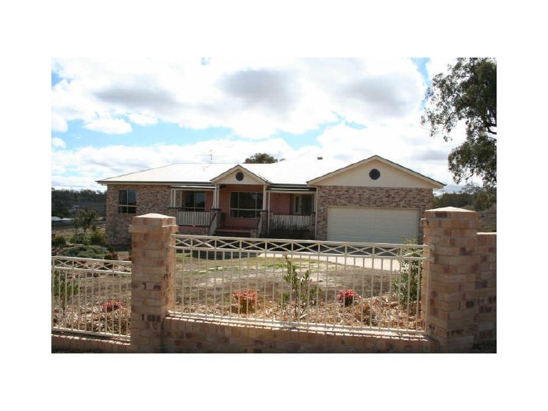 10 Glenmorgan Court, Glenvale QLD 4350