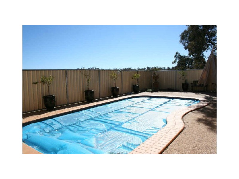 10 Glenmorgan Court, Glenvale QLD 4350