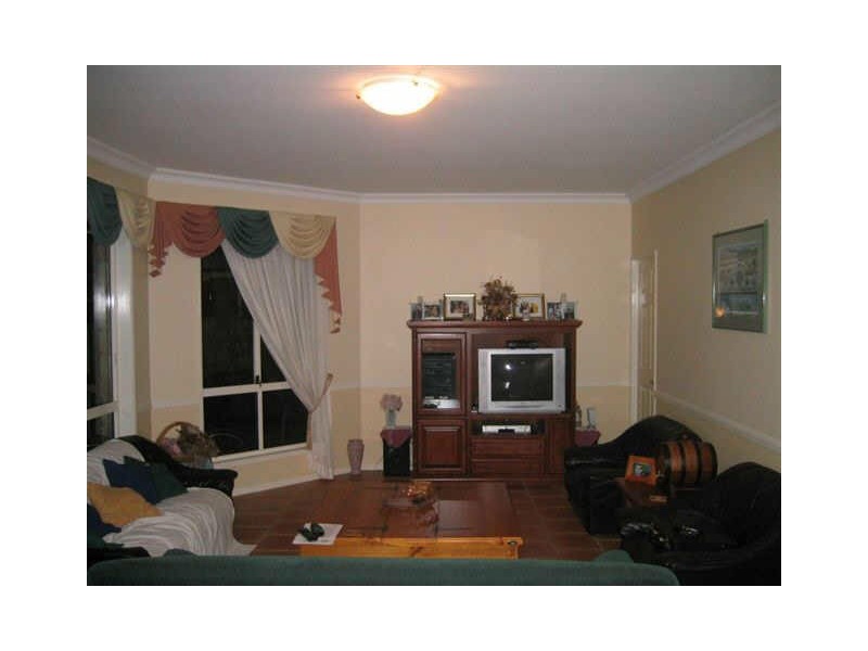 187 Spring Street, Middle Ridge QLD 4350