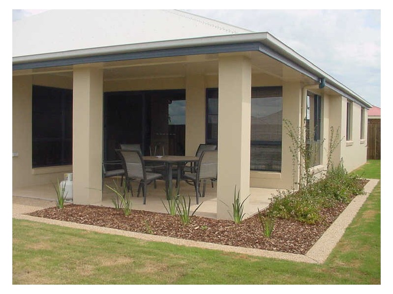 15 Fadden Crescent, Middle Ridge QLD 4350