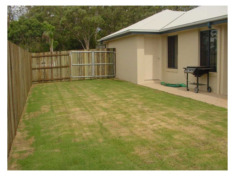 15 Fadden Crescent, Middle Ridge QLD 4350