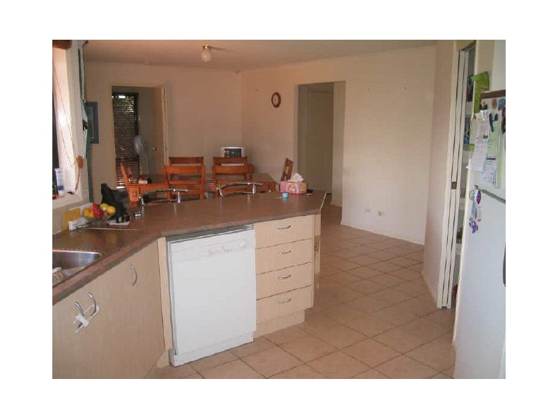 14 Chelwyn Street, Middle Ridge QLD 4350