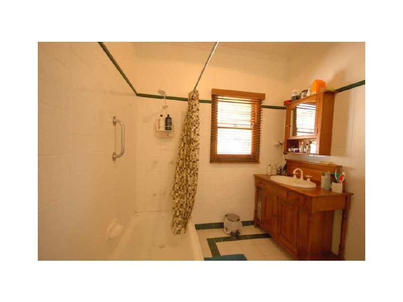 6 Cottesloe St, East Toowoomba QLD 4350