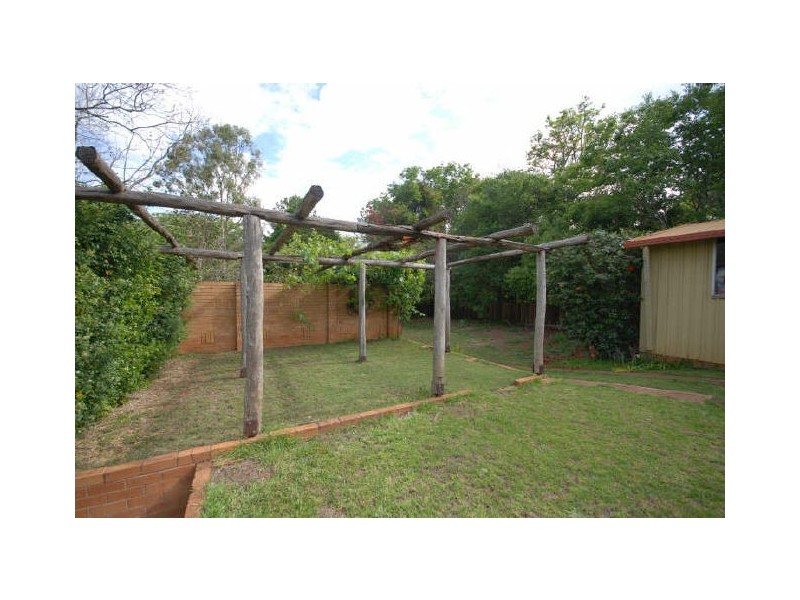 6 Cottesloe St, East Toowoomba QLD 4350
