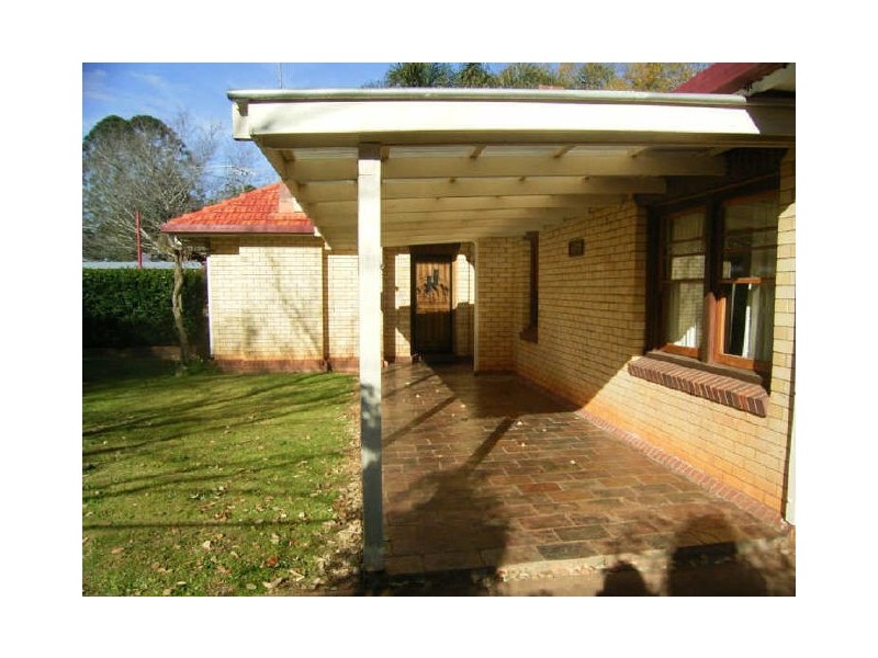 6 Cottesloe St, East Toowoomba QLD 4350
