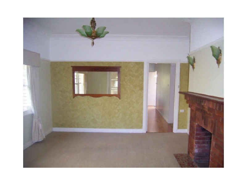 6 Cottesloe St, East Toowoomba QLD 4350
