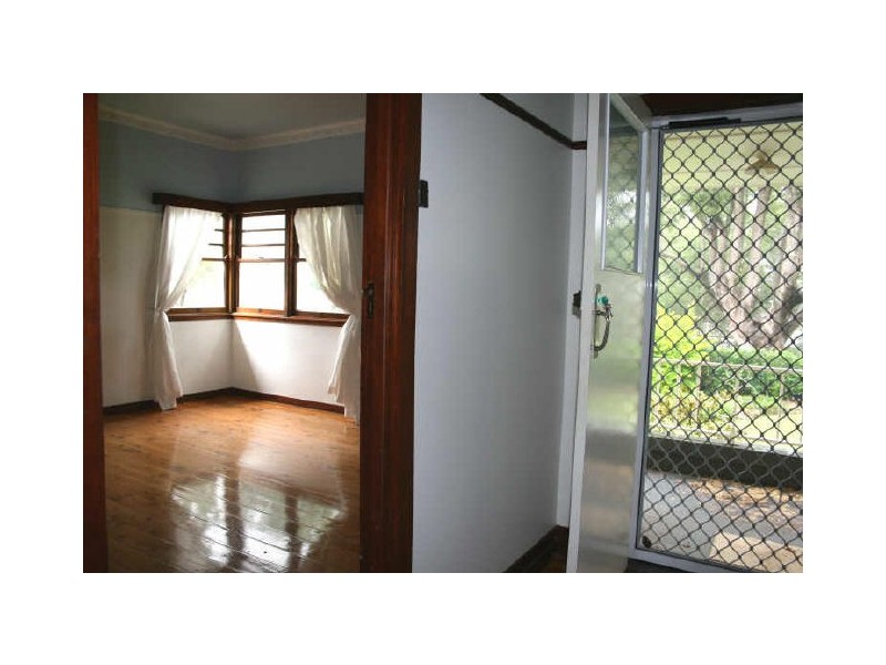 29 Moloney Street, North Toowoomba QLD 4350