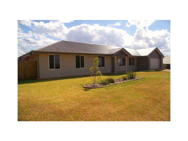 3 Kingfisher Drive, Highfields QLD 4352