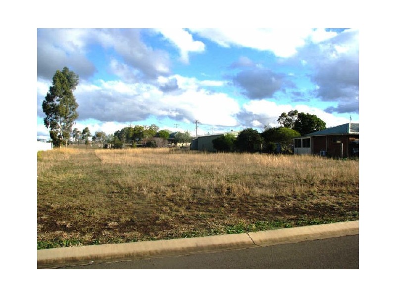 3 Coral Court, Cambooya QLD 4358