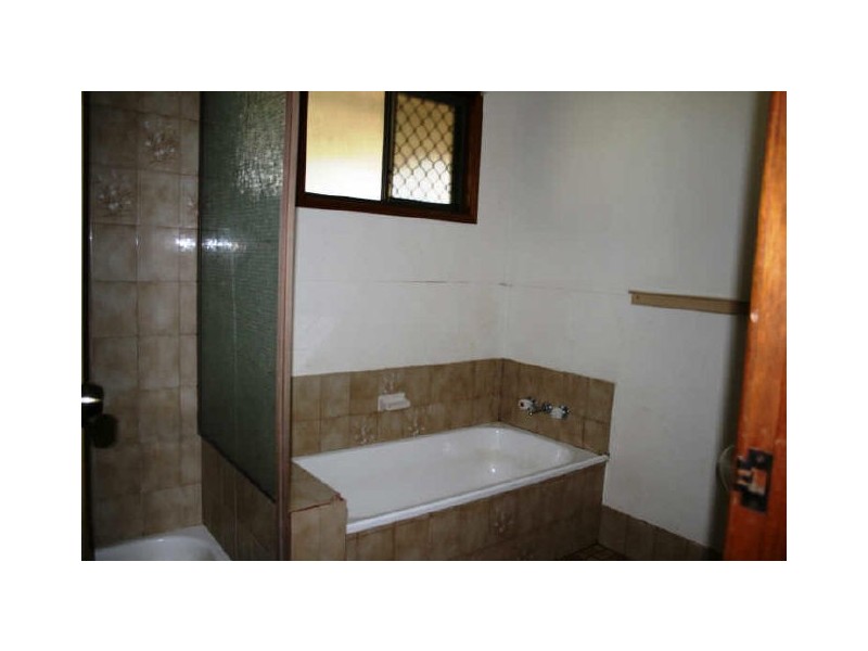 23 Claret Street, Wilsonton QLD 4350