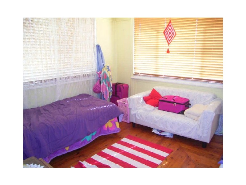 106 Holberton Street, Newtown QLD 4350