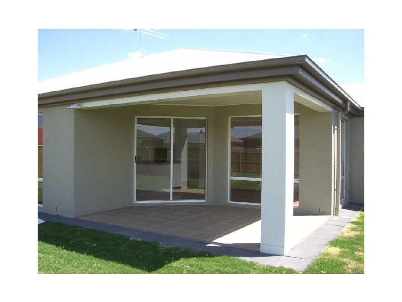 1 Montclair Close, Dalby QLD 4405