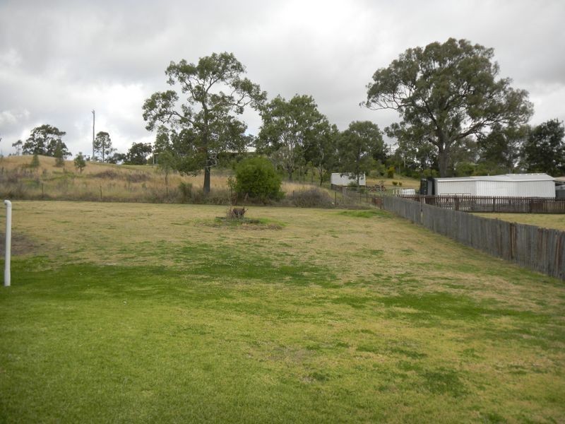 28 Junction Drive, Gowrie Junction QLD 4352