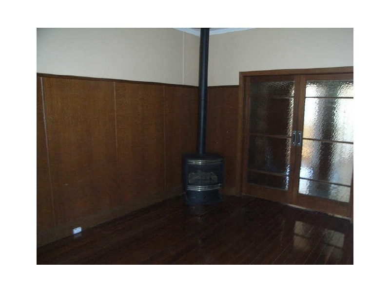 18 Seaton Street, Toowoomba QLD 4350