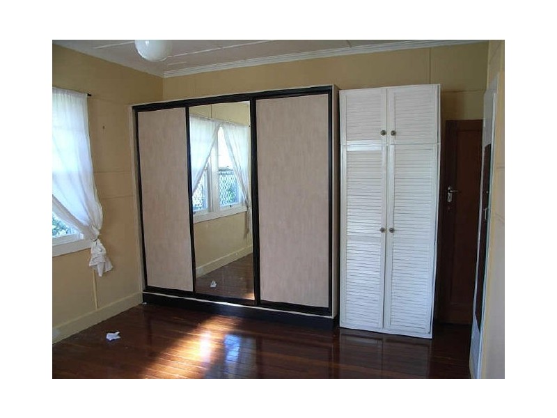 18 Seaton Street, Toowoomba QLD 4350