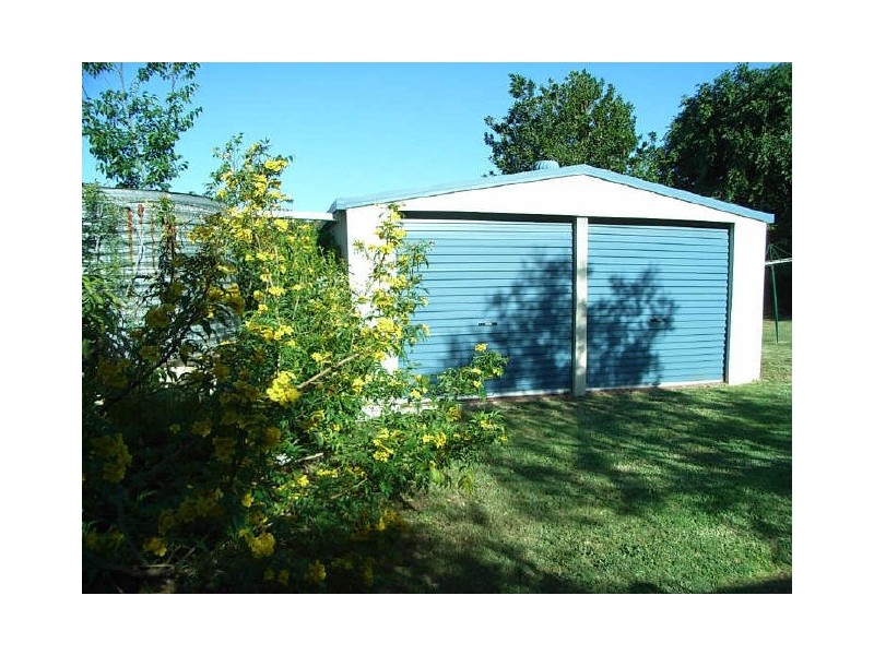 18 Seaton Street, Toowoomba QLD 4350