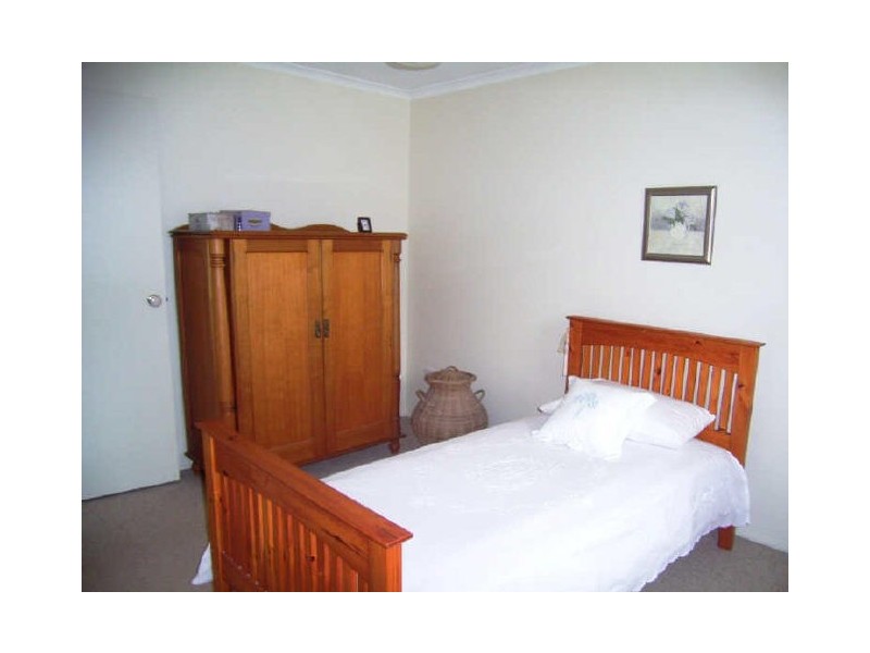 4 Gainsborough Drive, Glenvale QLD 4350