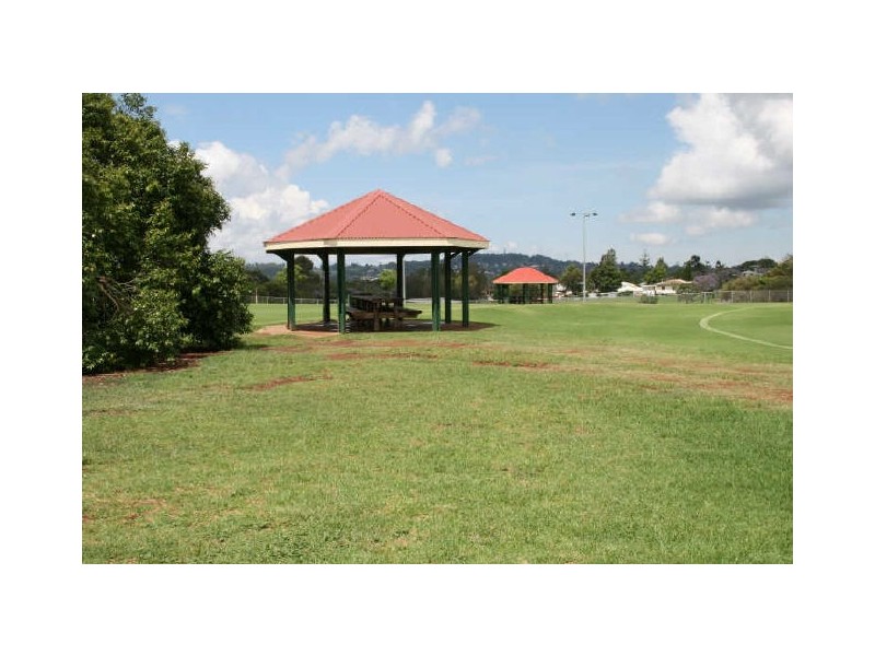 6 McGregor Street, Wilsonton QLD 4350