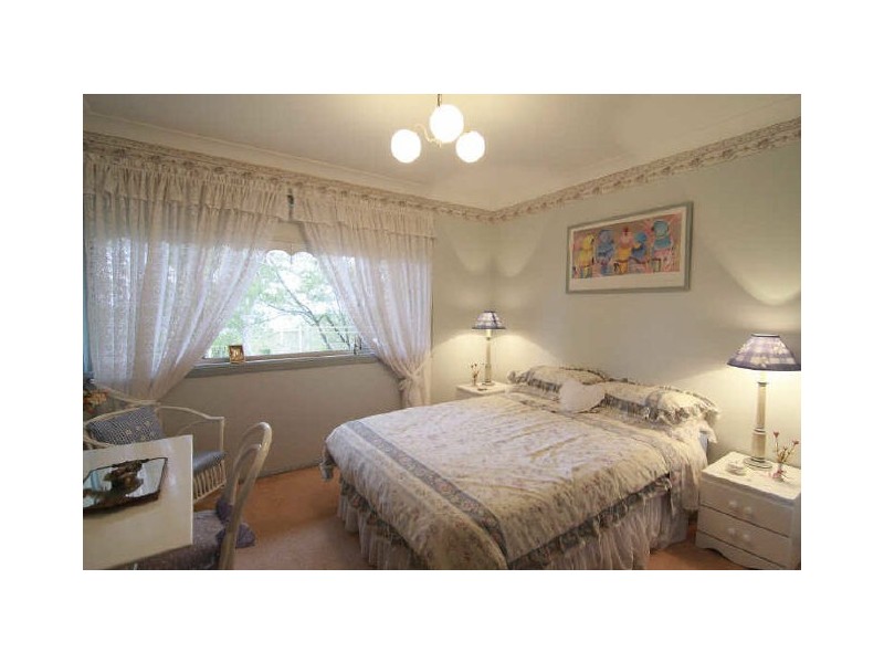 19 Harvey Street, Mount Lofty QLD 4350