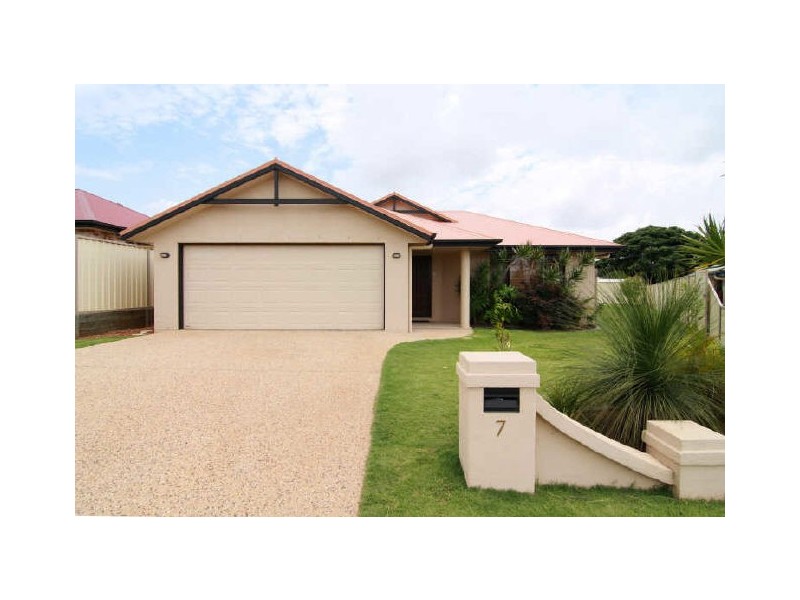 7 Toni Court, Darling Heights QLD 4350