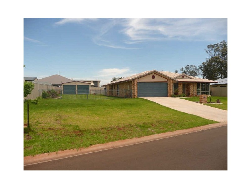 38 Rogers Drive, Highfields QLD 4352