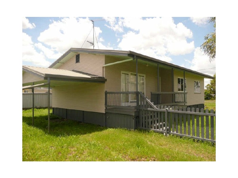 10 Creek Street, Cambooya QLD 4358