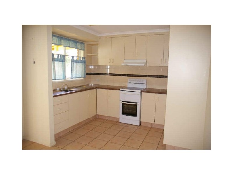 142 Hursley Rd, Glenvale QLD 4350