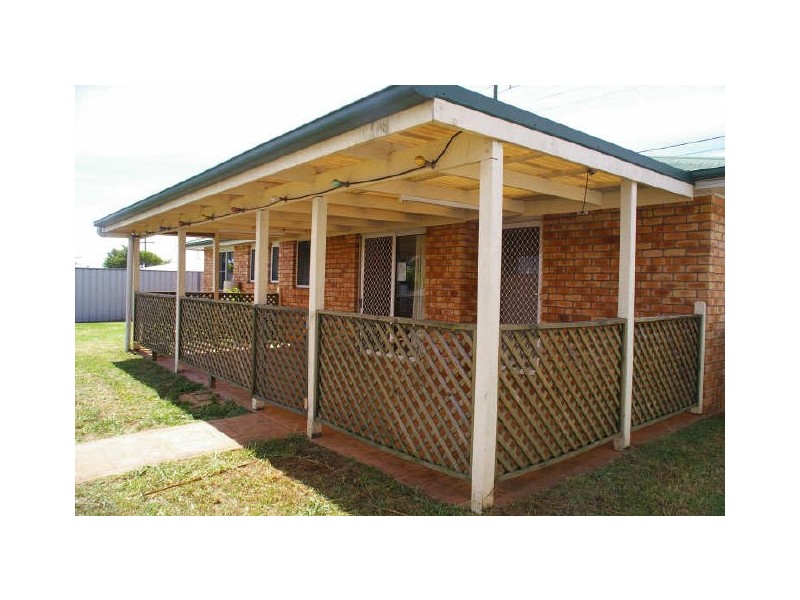 142 Hursley Rd, Glenvale QLD 4350