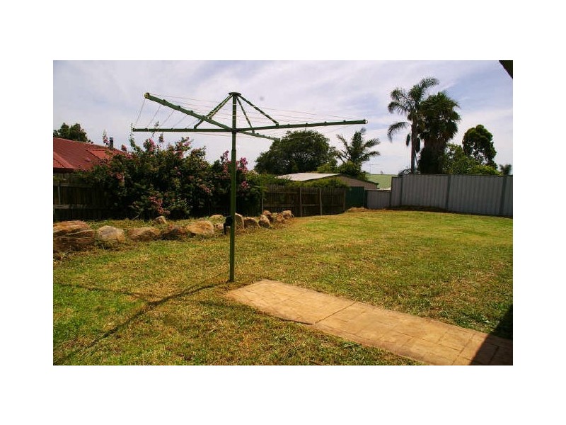 142 Hursley Rd, Glenvale QLD 4350