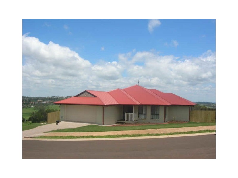 17 McShane Drive, Mount Kynoch QLD 4350