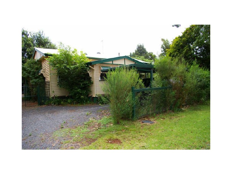 1 Creek Street, East Toowoomba QLD 4350