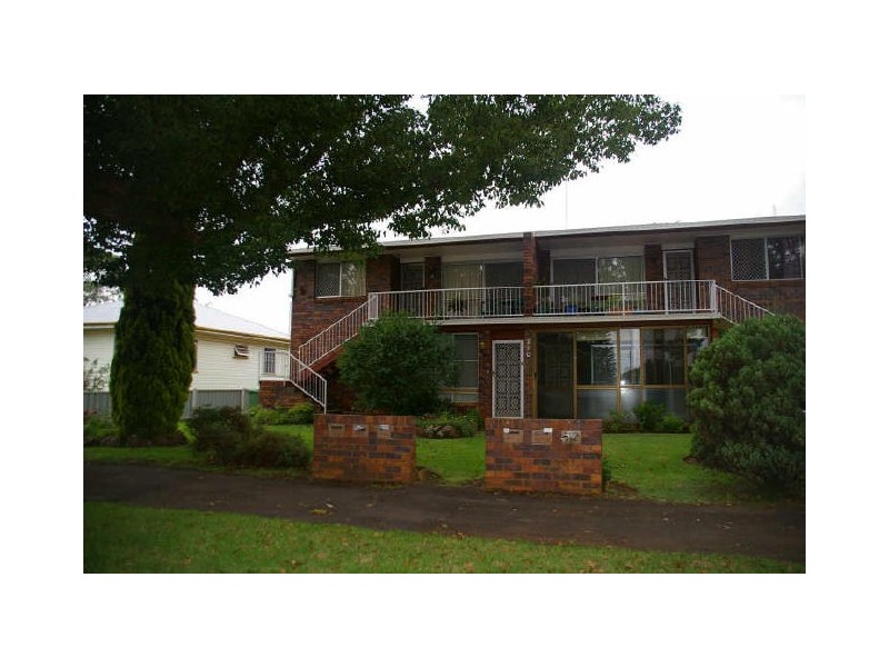 4/210 Russell St, Toowoomba QLD 4350