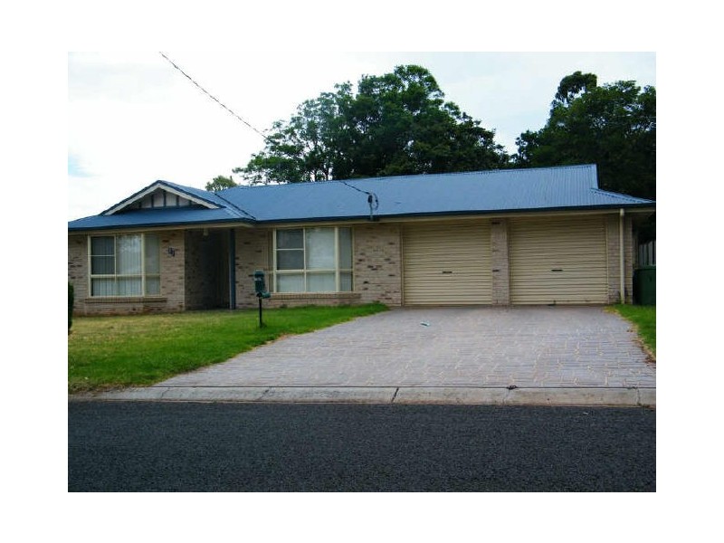 2a Jonathon Street, Rockville QLD 4350