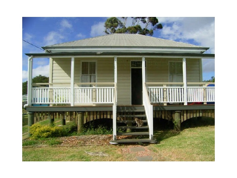 22 Tighe Street, Newtown QLD 4350