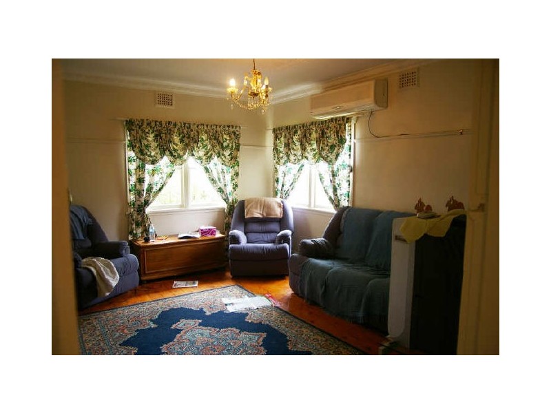 23 Holberton Street, Rockville QLD 4350