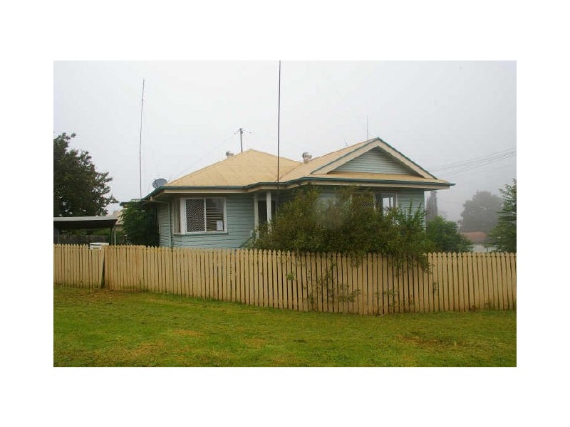 2 Mooney Street, Harlaxton QLD 4350