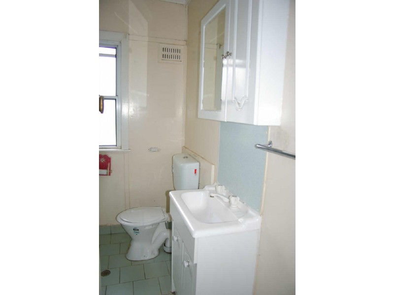 2 Mooney Street, Harlaxton QLD 4350