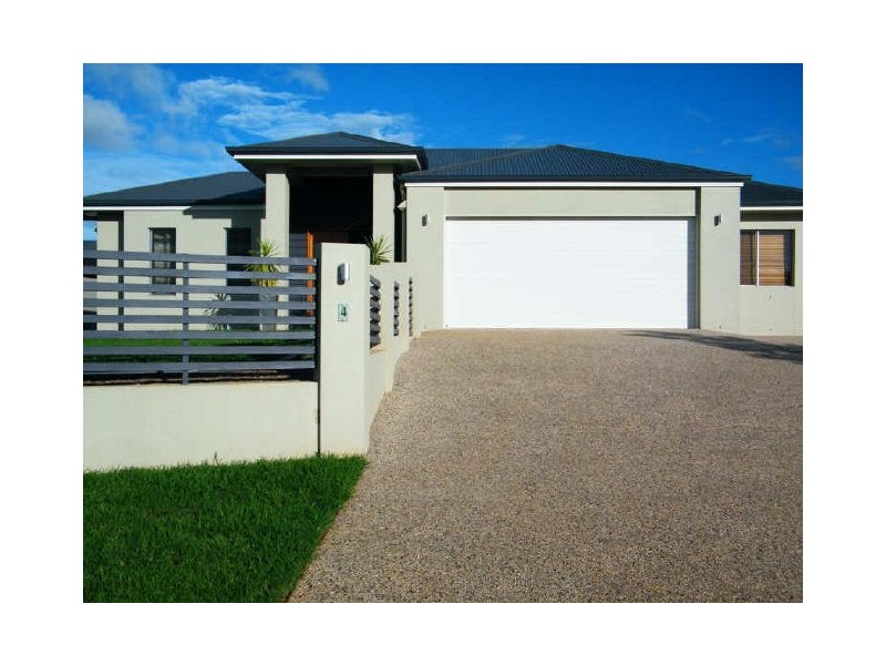 4 Cockatoo Court, Highfields QLD 4352