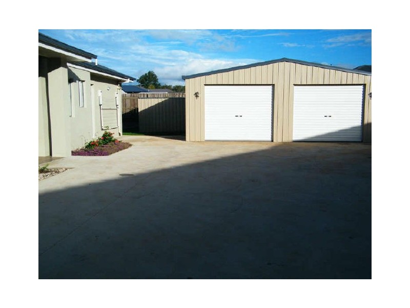 4 Cockatoo Court, Highfields QLD 4352