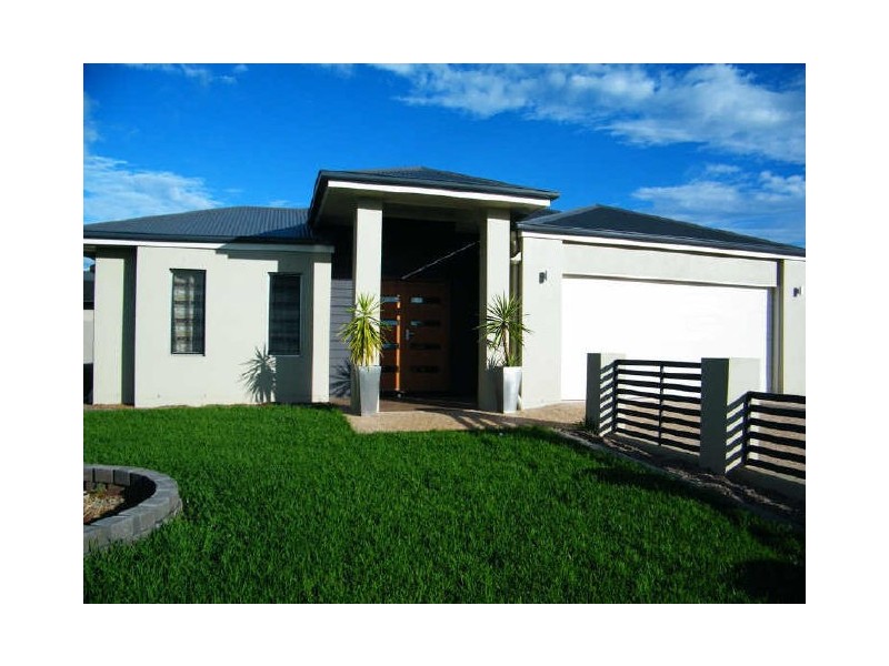 4 Cockatoo Court, Highfields QLD 4352
