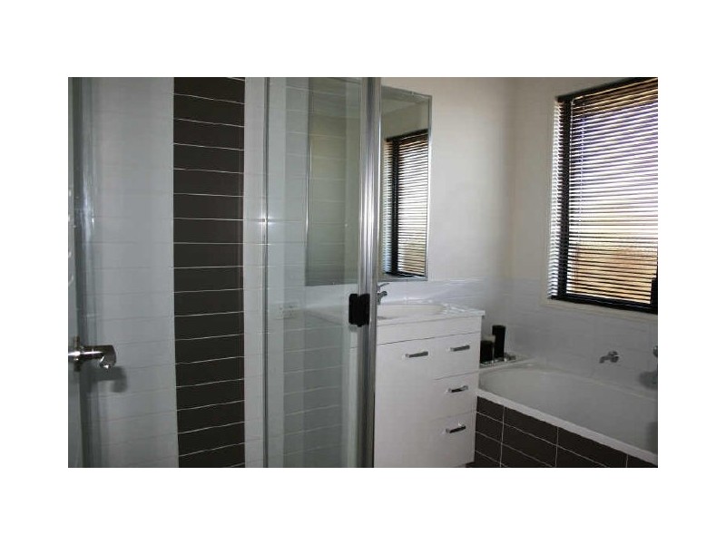 36 Wareena Crescent, Glenvale QLD 4350