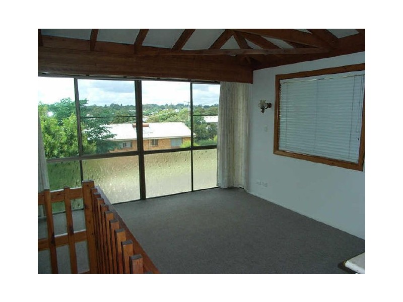 2/78 Holberton Street, Rockville QLD 4350