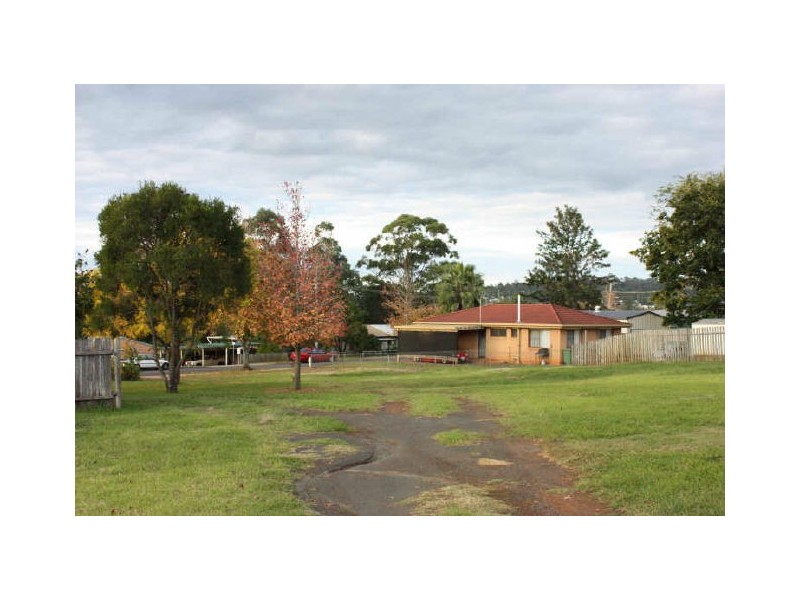 194 Jellicoe Street, Newtown QLD 4350