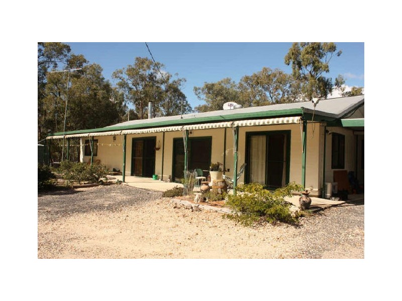 299 Charles Drive, Tara QLD 4421