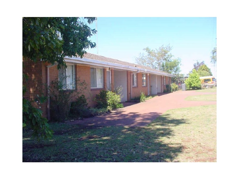 3/420 Tor Street, Newtown QLD 4350