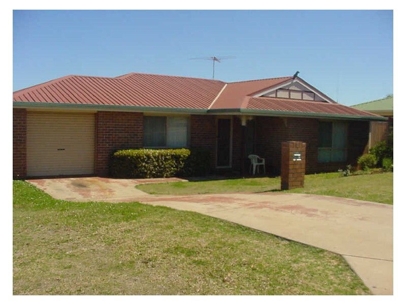 11 Liquidamber Street, Glenvale QLD 4350