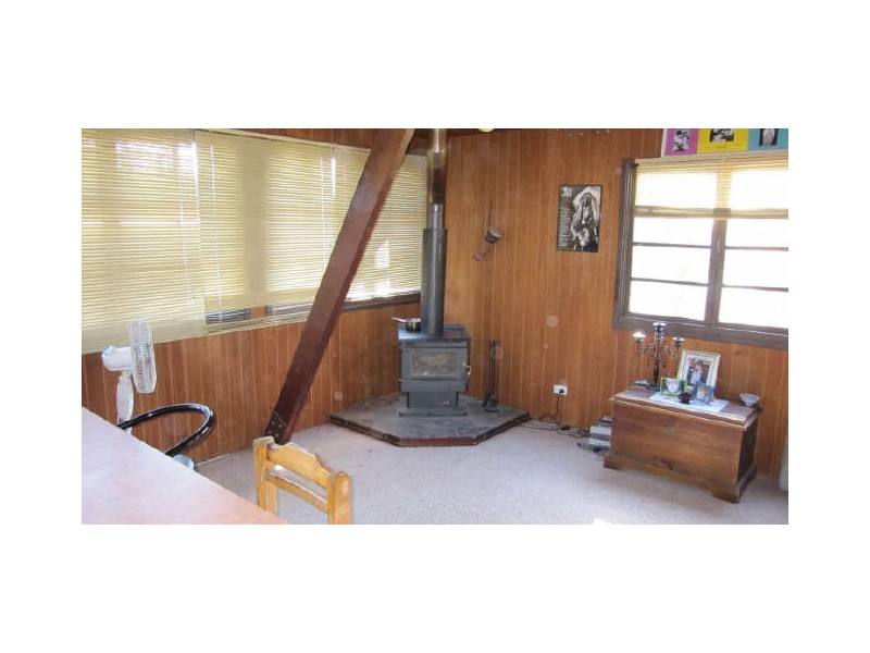 27 Berghofer Drive, Withcott QLD 4352